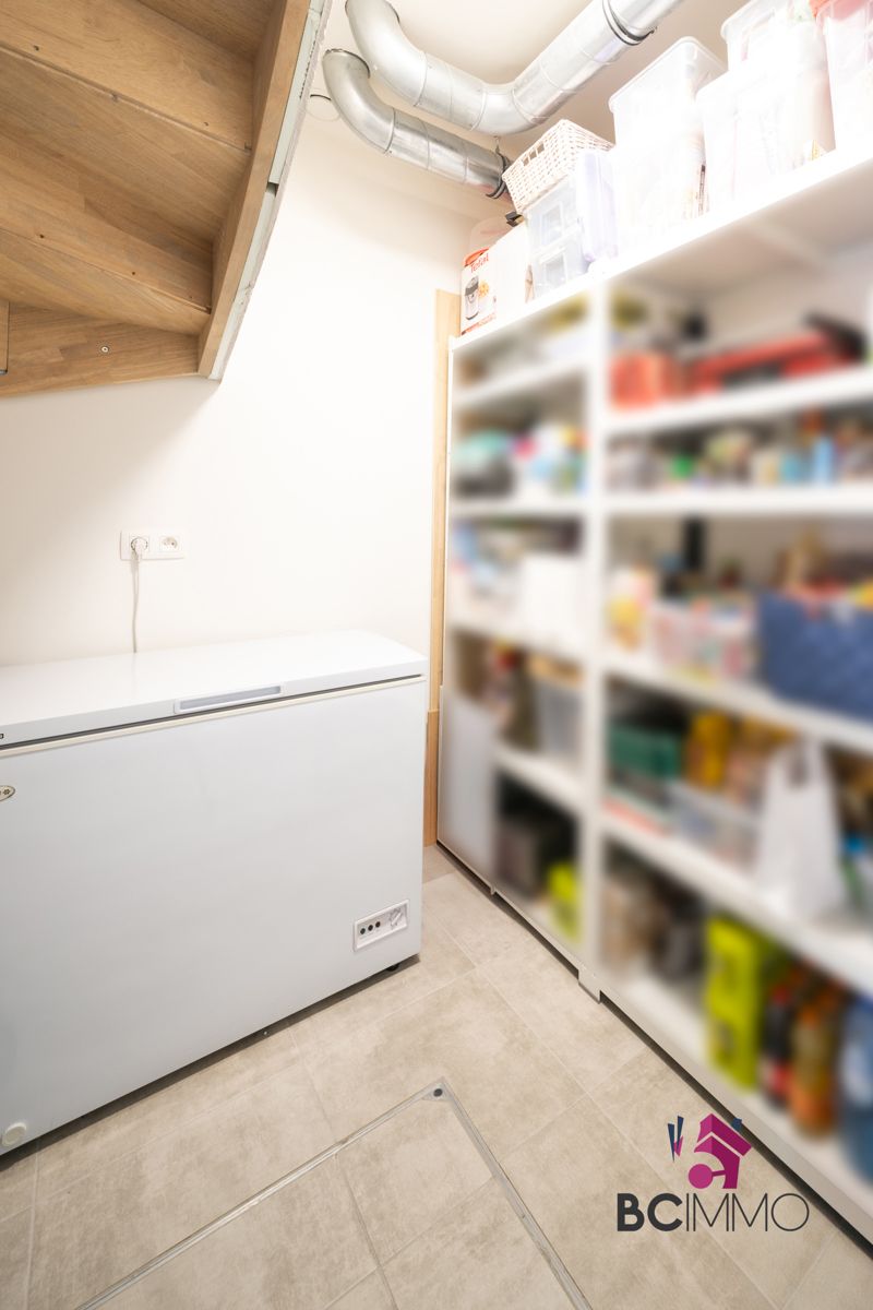 Ruime gezinswoning met 5 slaapkamers en een mooie tuin foto 7