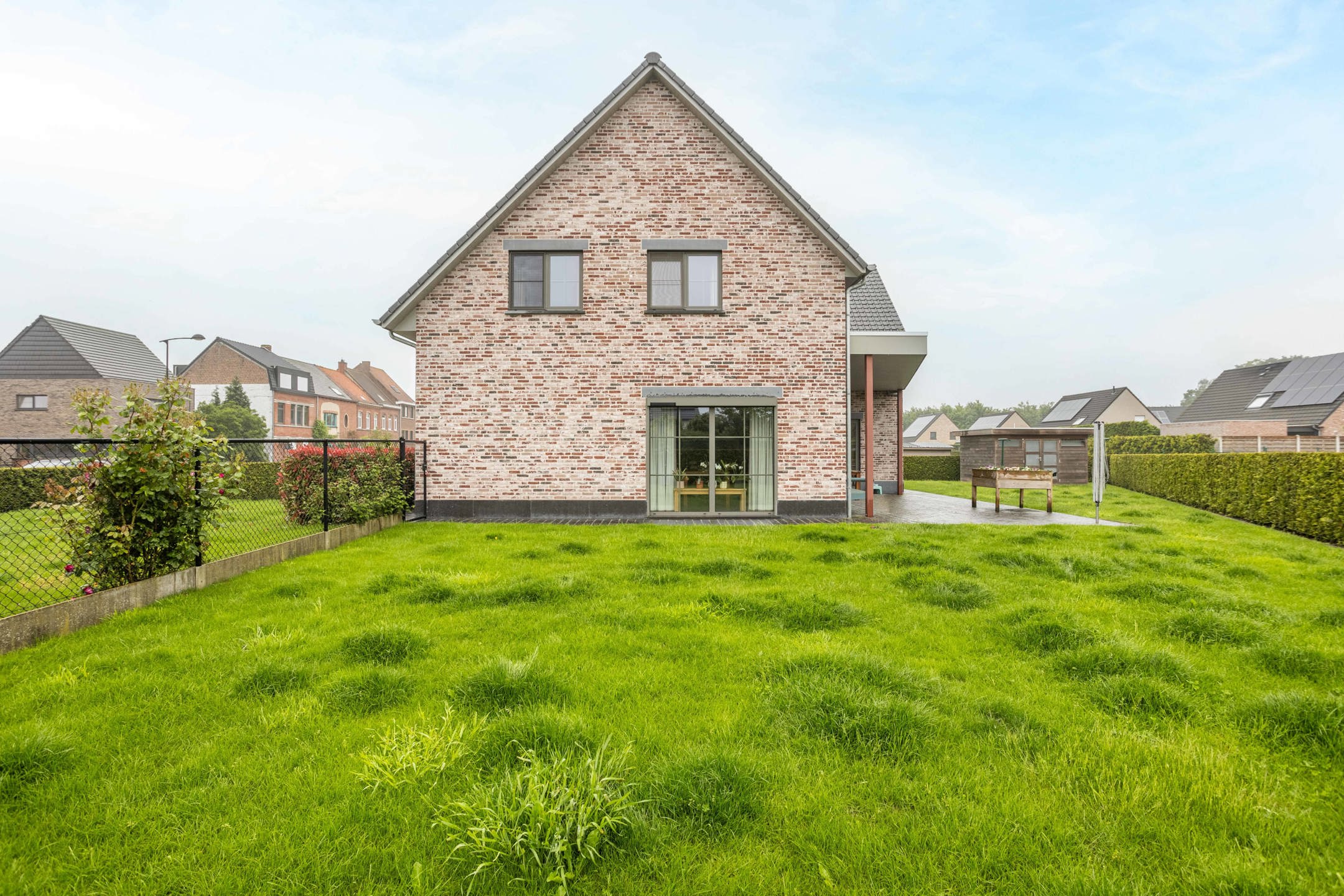 Rustig gelegen, recente villa met garage, oprit en tuin! foto 15