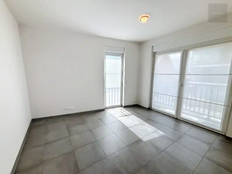 Ruim hoekappartement foto 8