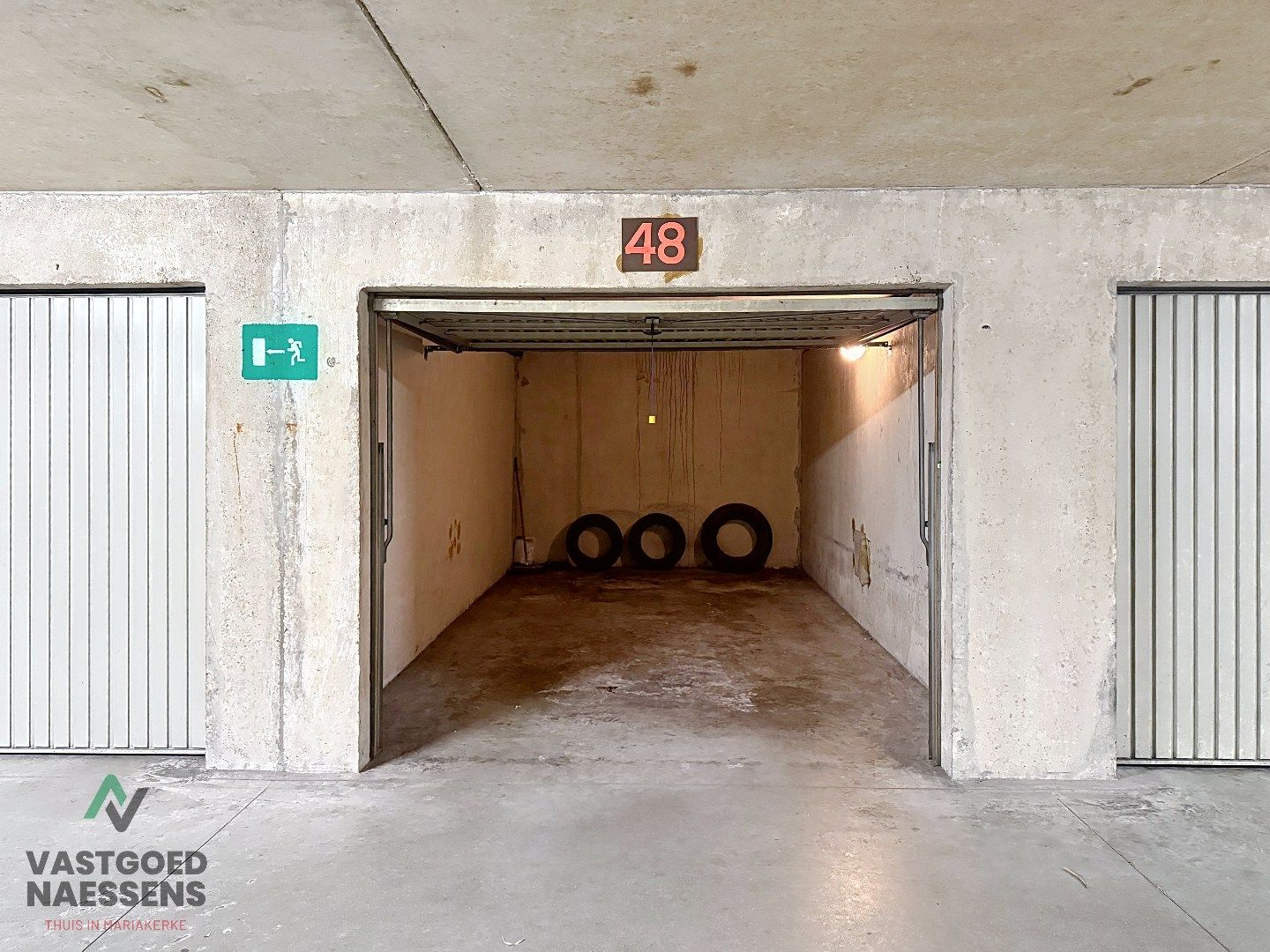 GARAGEBOX VLAKBIJ ZEEDIJK  foto 2