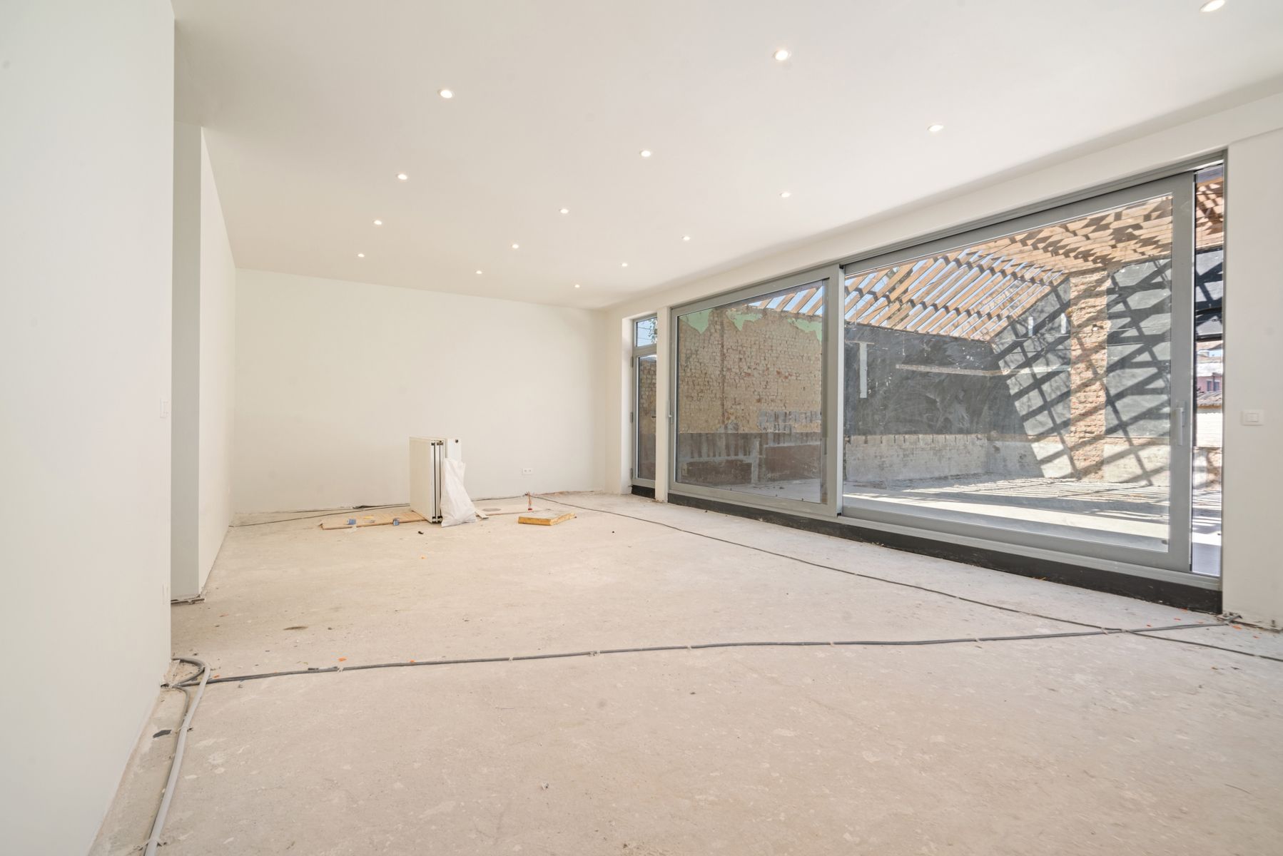 Gebouw voor gemengd gebruik met bovenliggend appartement  foto 13
