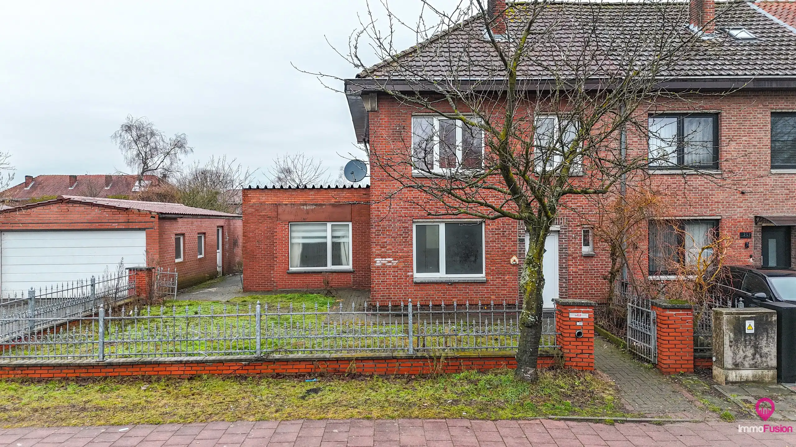 Op te frissen halfopen woning op toplocatie op de Lindeman foto 24