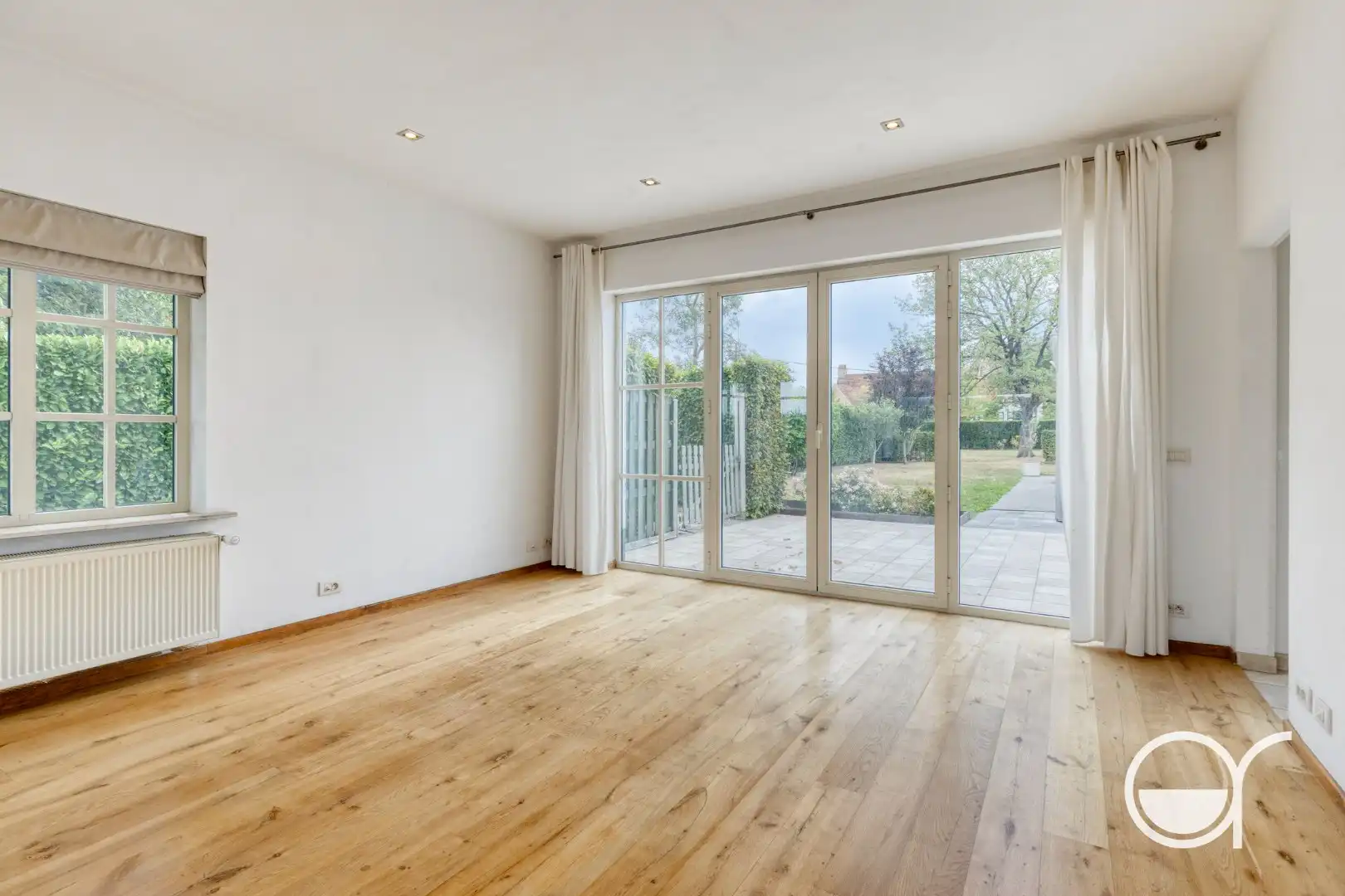 Charmante woning met mooie tuin foto 4