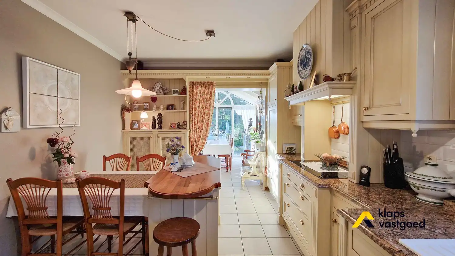 Gracieuze woning met 4 slaapkamers en schitterende tuin op perceel van 12a63ca foto 13