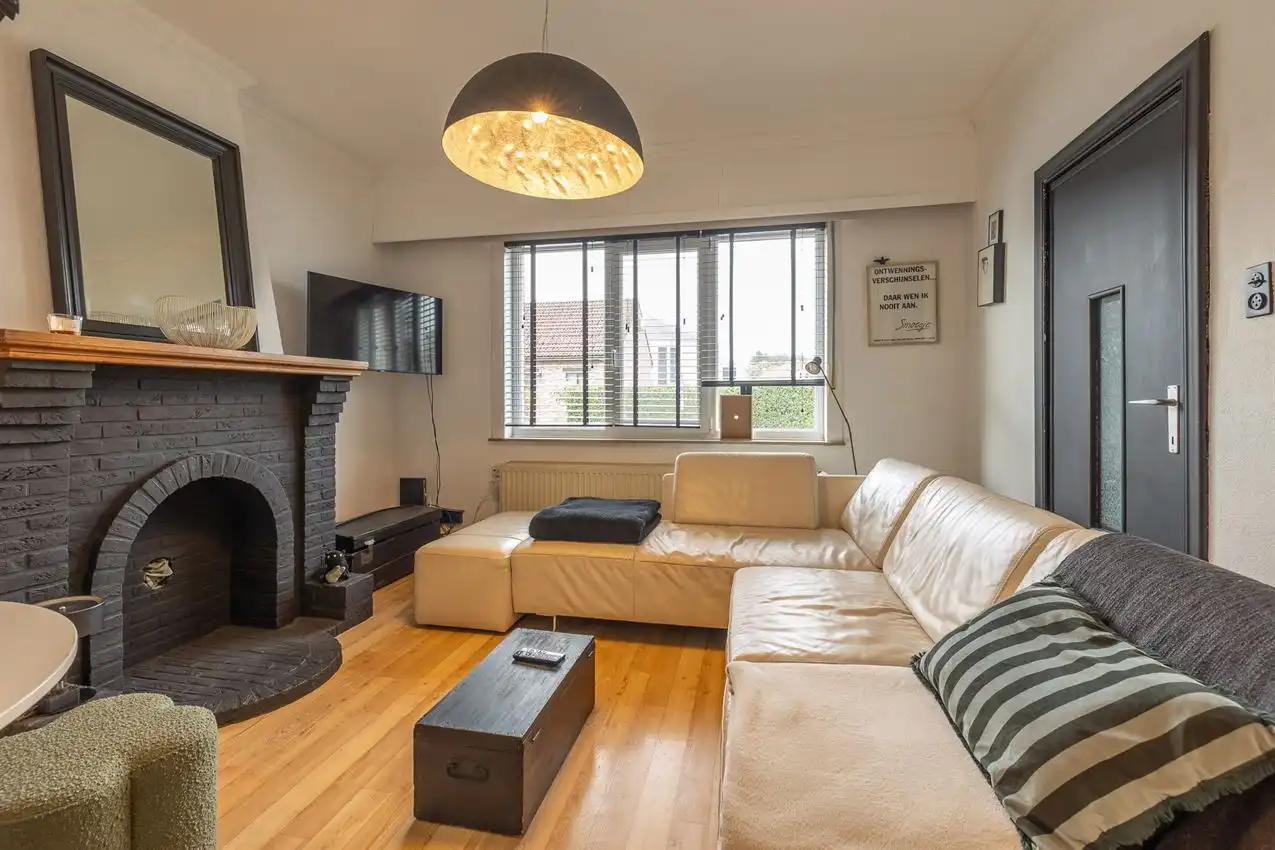 Centraal gelegen woning met garage, 3 slpk. en tuin foto 7