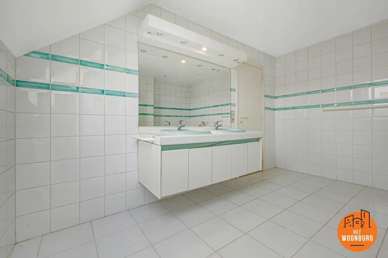 Appartement met 3 slpks, bureel, terras, kelder en garage foto 14