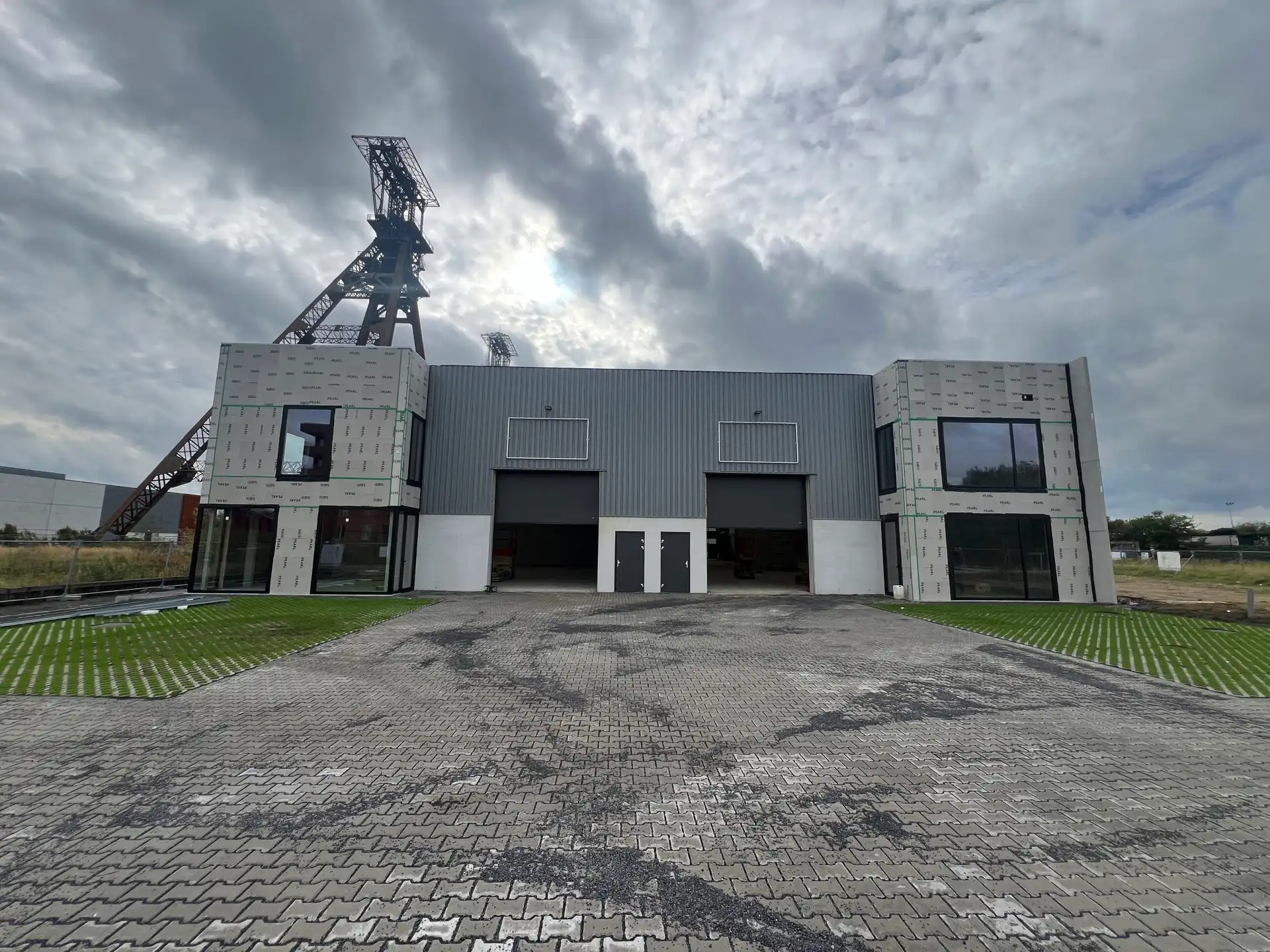 Magazijn te koop Centrum-Zuid - 3530 Houthalen-Helchteren