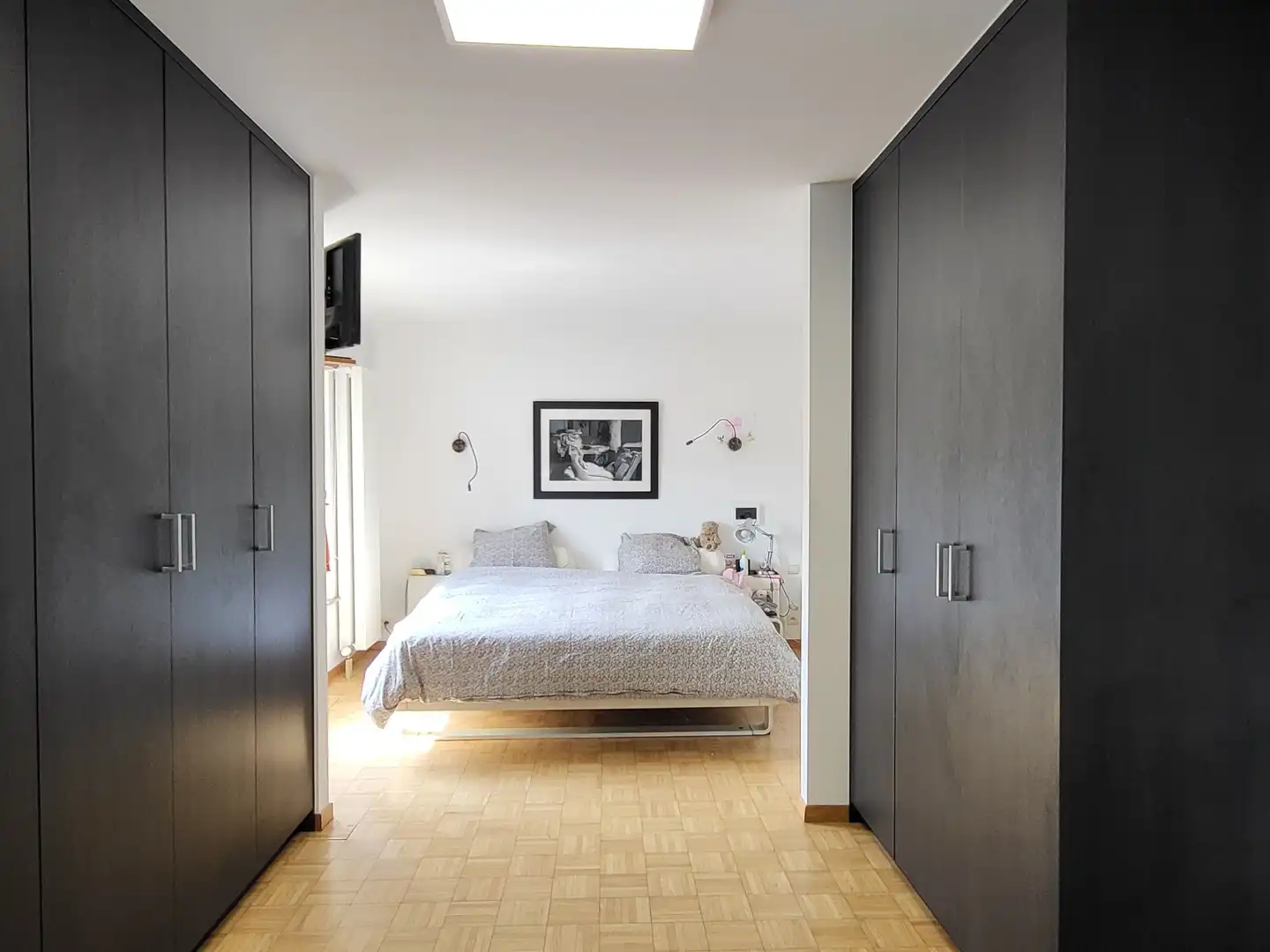 Exclusief wonen & ondernemen: imposante villa met volwaardige praktijk en aparte toegang op commerciële topligging, een perceel van 1.139 m² en met maar liefst 532 m² bewoonbare oppervlakte. foto 19