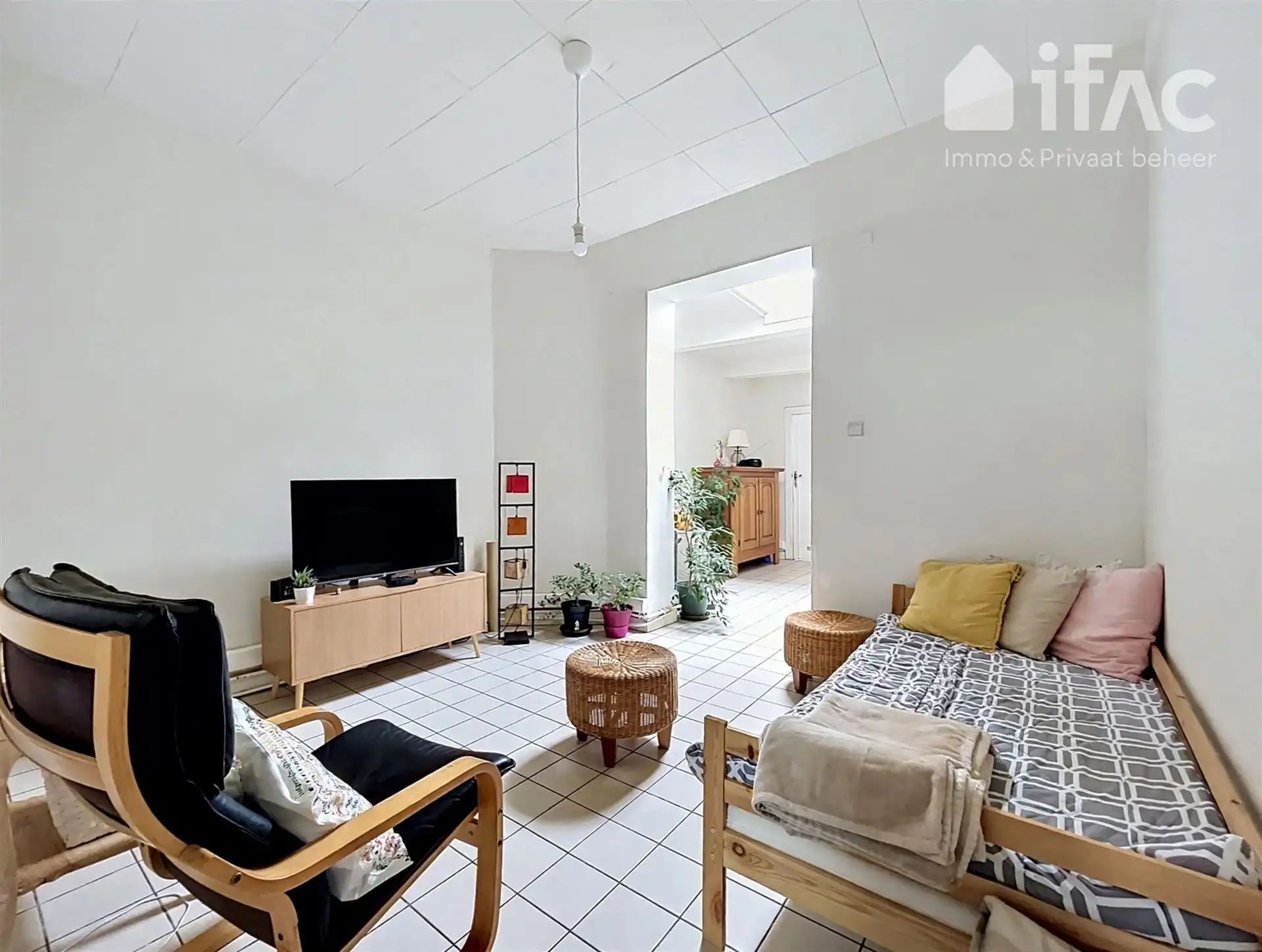 Uitstekend gelegen woning met 3 slaapkamers foto 3