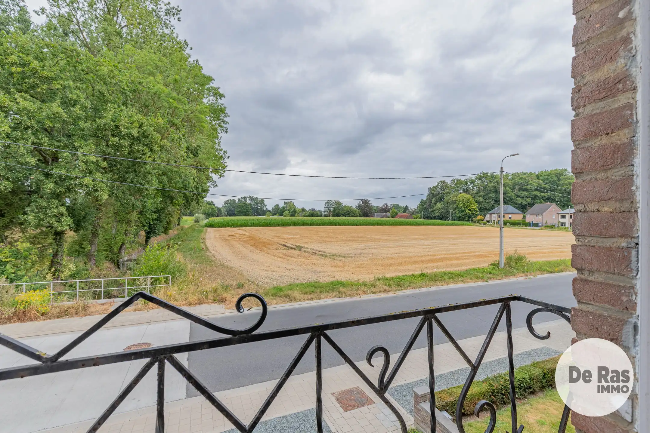 LEDE-Goed gelegen half open bebouwing in groene omgeving foto 12