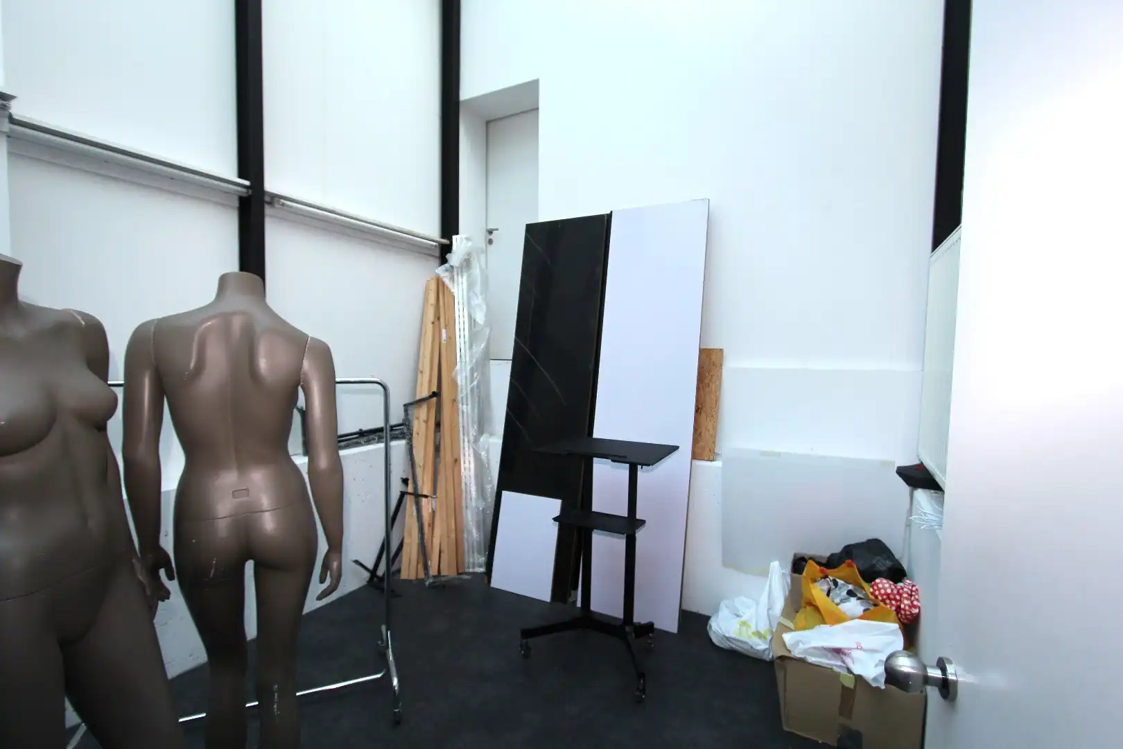 VOLLEDIG INSTAPKLAAR HANDELSPAND foto 9