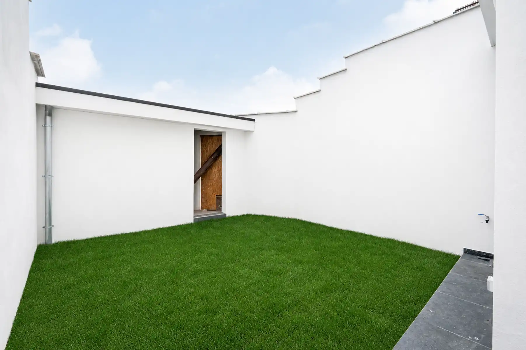 Sfeervol appartement met leuke tuin in hartje Mortsel foto 7