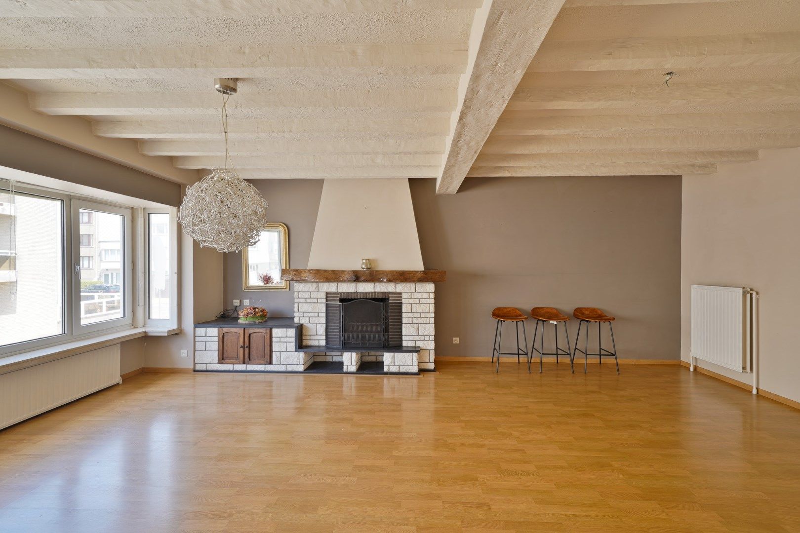 Ruim appartement met 4 slpk, 2 terrassen en garage in Oostende foto 6