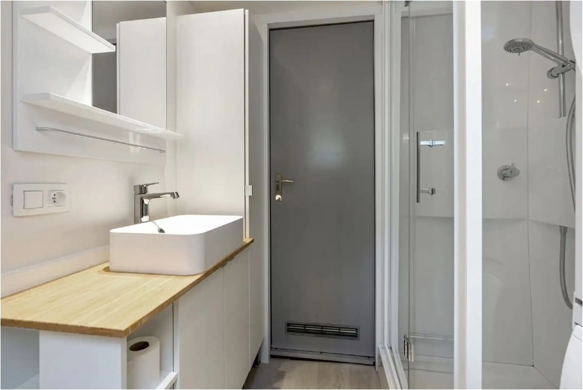 Instapklare vakantiewoning (punthuisje) met 2 slaapkamers op vakantiedomein Sonnevijver! foto 14