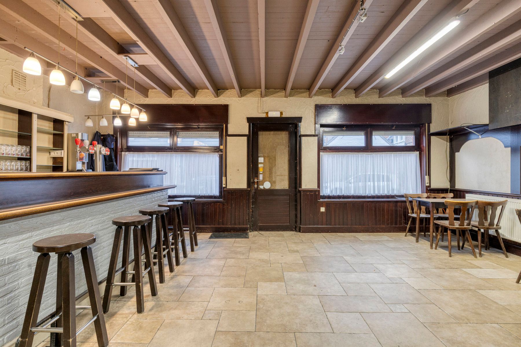 Woning met loods/grote garage en veel potentieel! foto 9