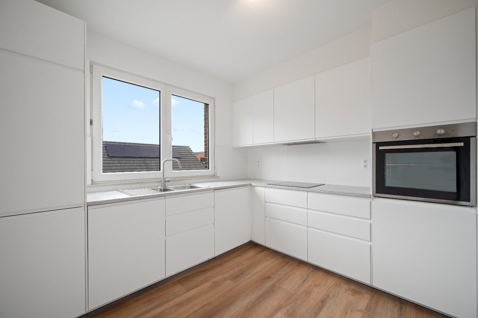 Gerenoveerd appartement te centrum Tienen met 2 slaapkamers  foto 11