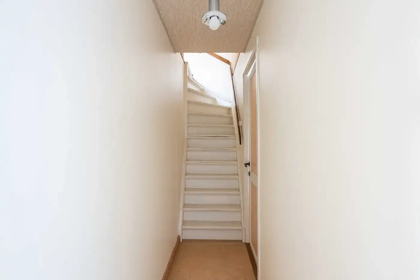 Gezellige woning met centrale ligging in Zwevegem foto 9