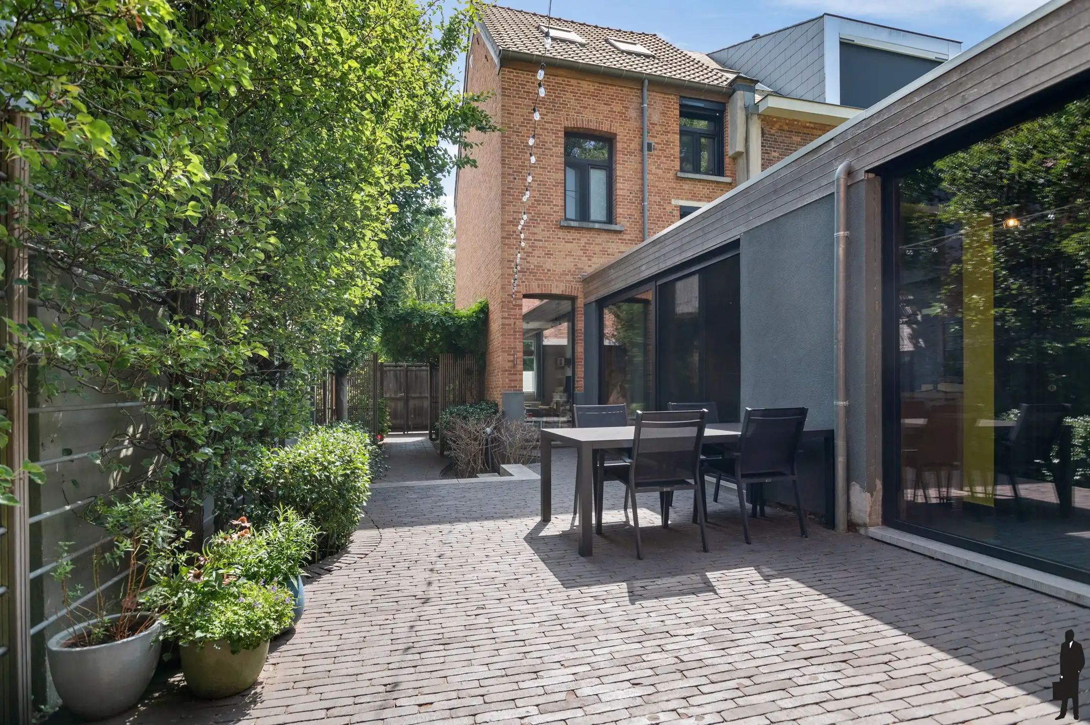 Instapklare charmante woning met ingericht bijgebouw foto 13