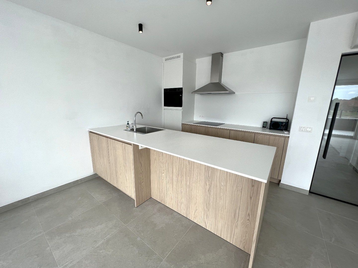 NIEUWBOUW APPARTEMENT MET 2 SLAAPKAMERS, TERRAS EN CARPORT IN IEPER foto 11
