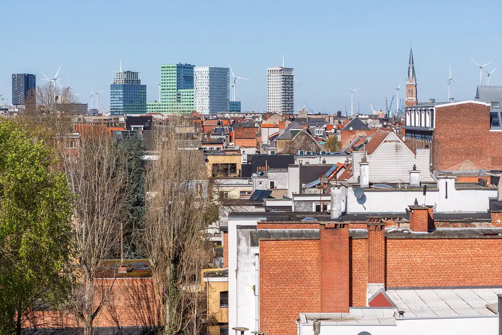Ruim en licht appartement met 2 slaapkamers foto 8