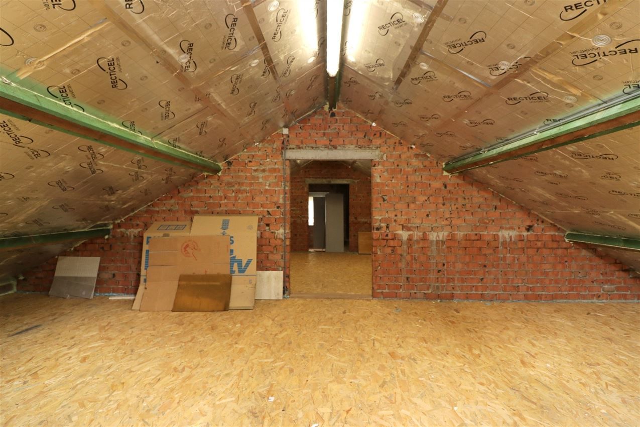 label C, nabij station, volledig vernieuwd in 2016 foto 28