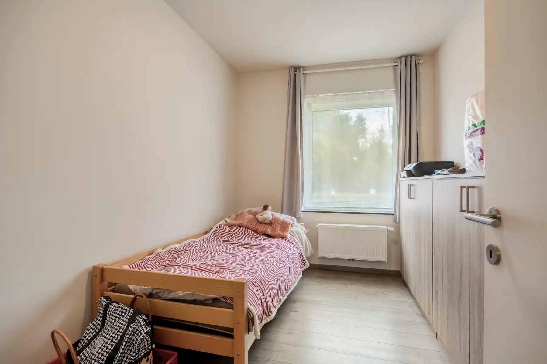Gunstig gelijkvloers-appartement met tuin, 2 slpks en garage foto 12