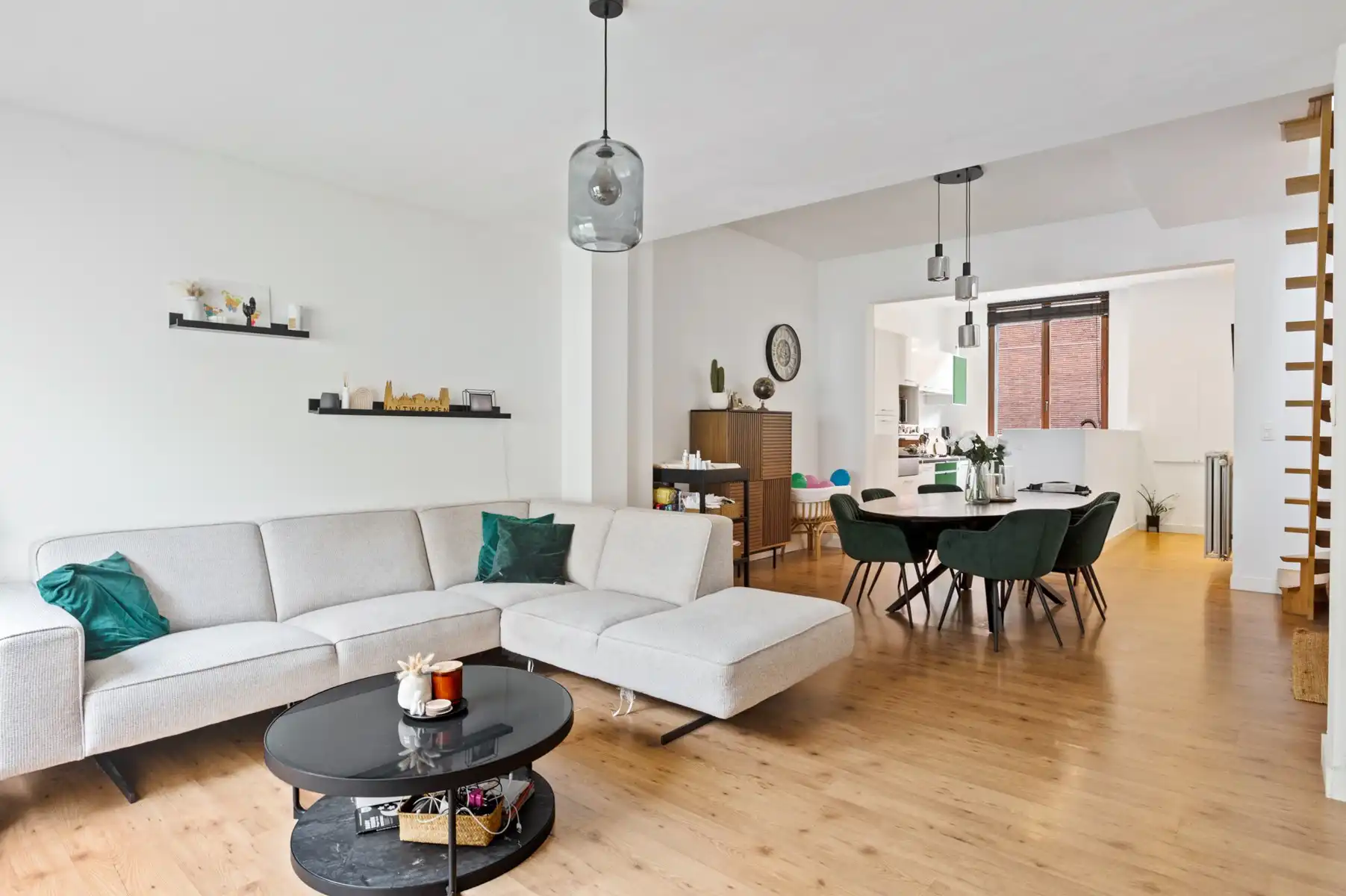 Instapklare woning met 3 slaapkamers en 2 terrassen foto 5