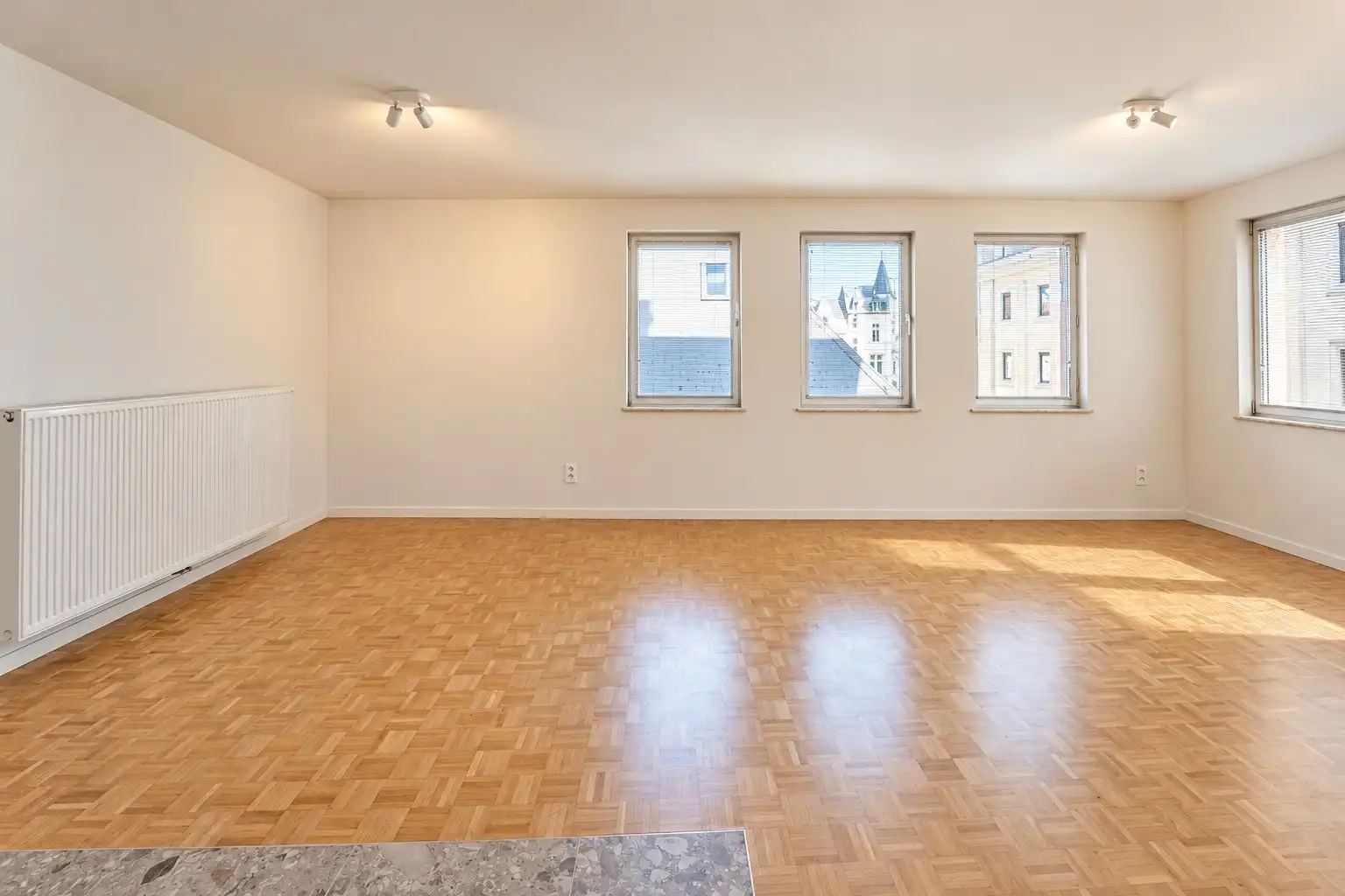 Gerenoveerd 2-slaapkamerappartement met uitzicht op Sint-Baafskathedraal foto 10