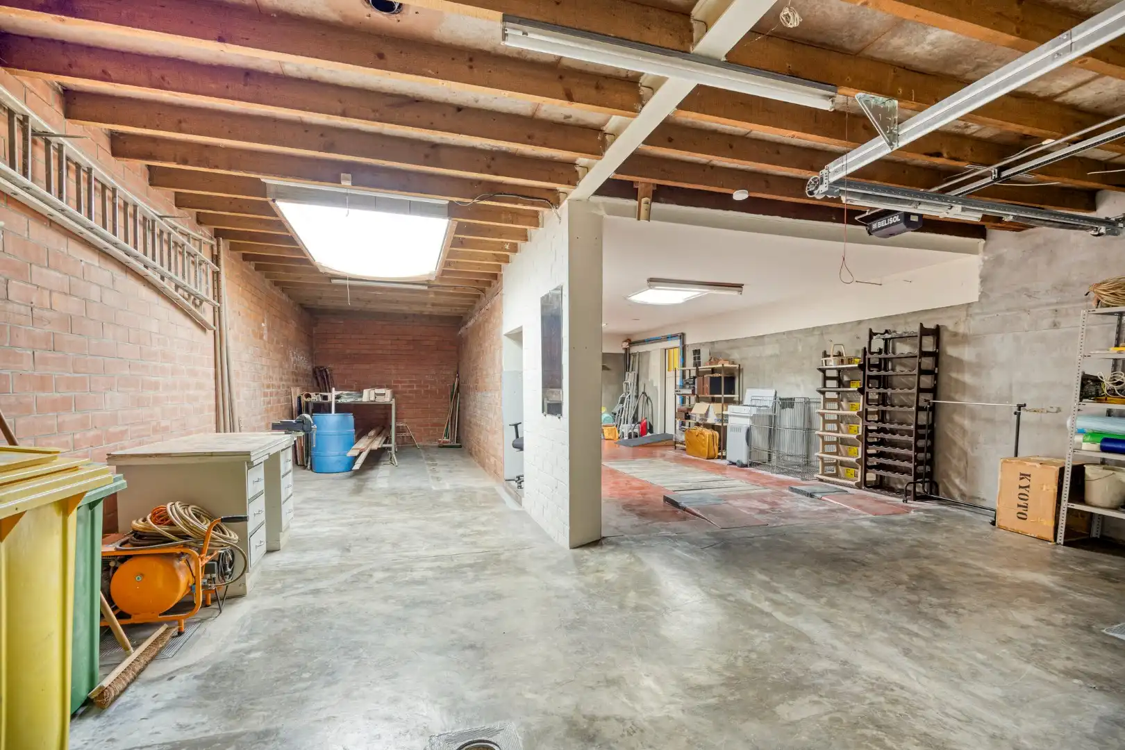 Ruim ingedeelde gelijkvloers woning op een mooi breed perceel van 812 m². foto 33