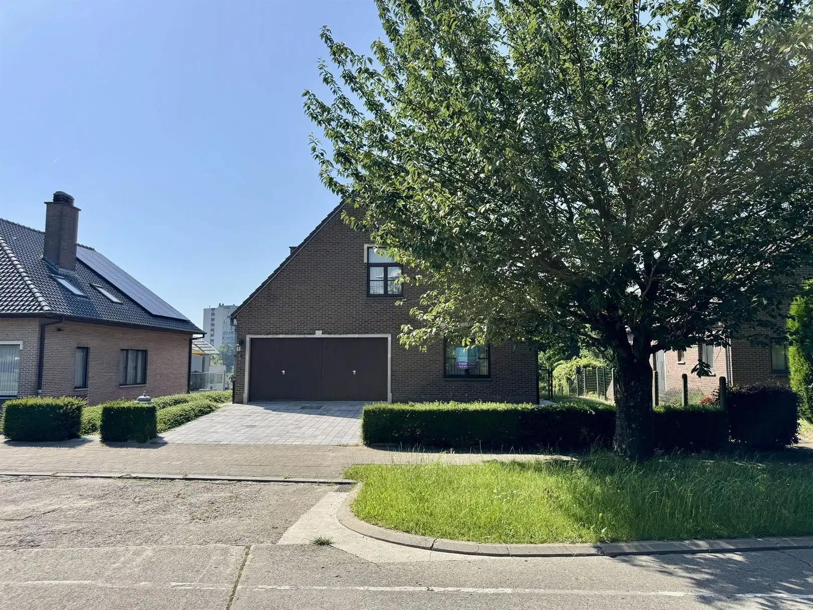 Ruime villa met 4 slpk's, 2 badkamers en garage foto 31