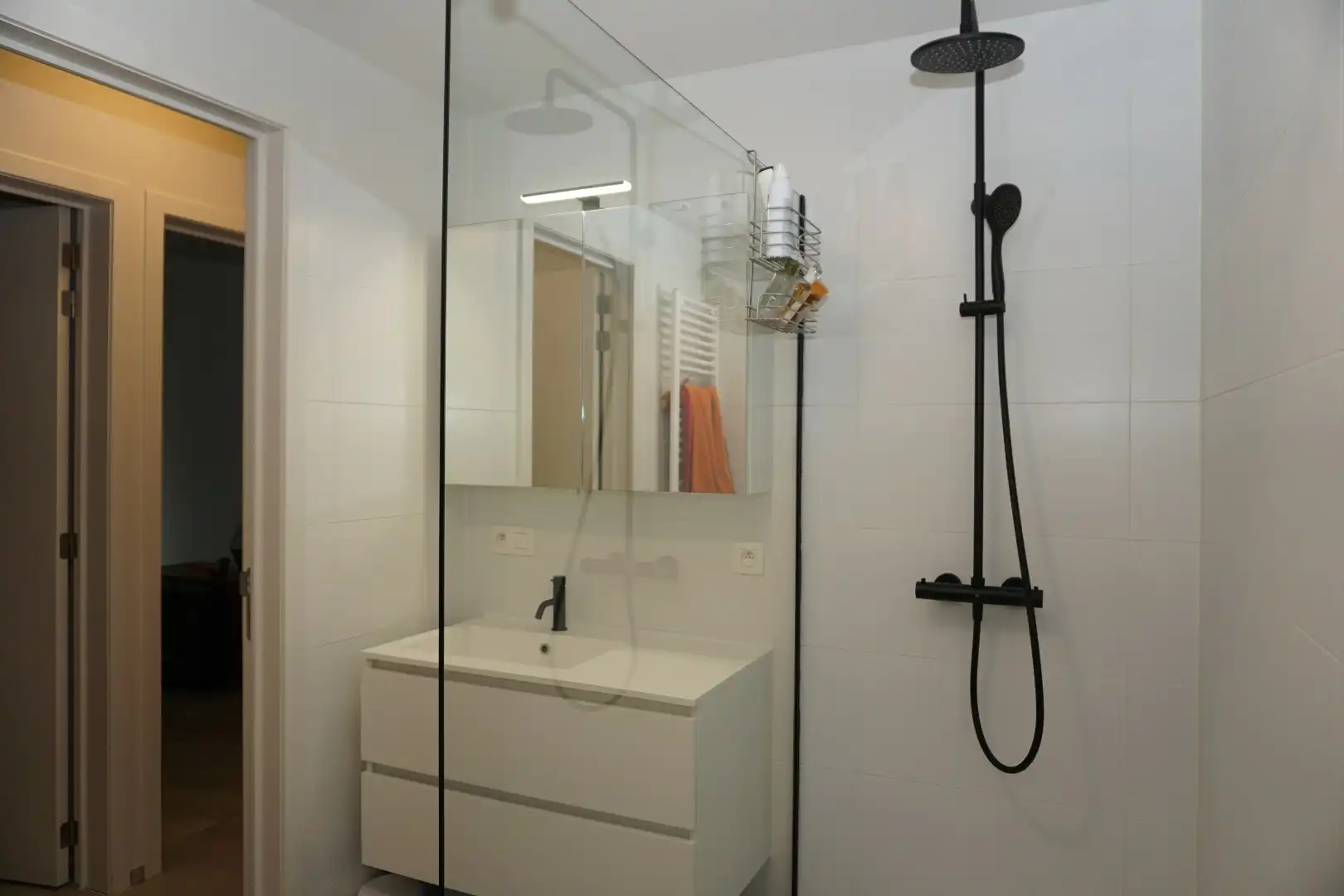 NIEUWBOUWAPPARTEMENT MET 2 SLAAPKAMERS EN TERRAS IN CENTRUM OOSTENDE foto 15