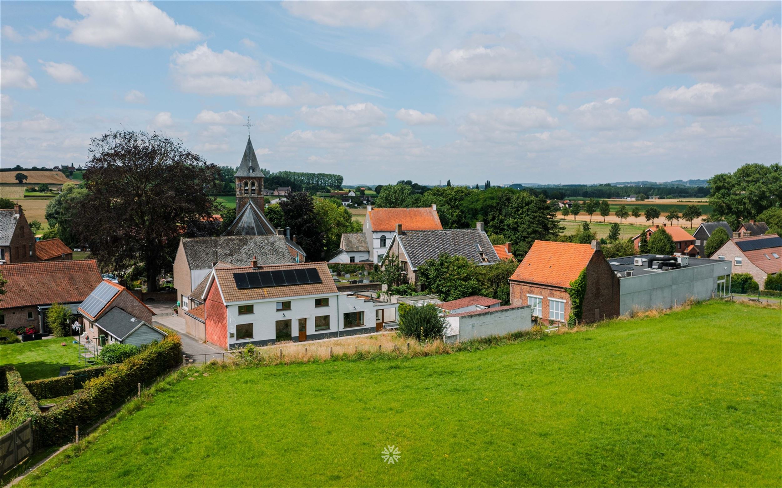 Uniek gelegen landhuis met adembenemend zicht foto 6