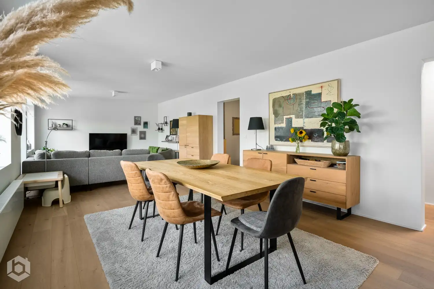 Ruime penthouse met 2 slpkrs, royaal dakterras en ruime garage foto 2