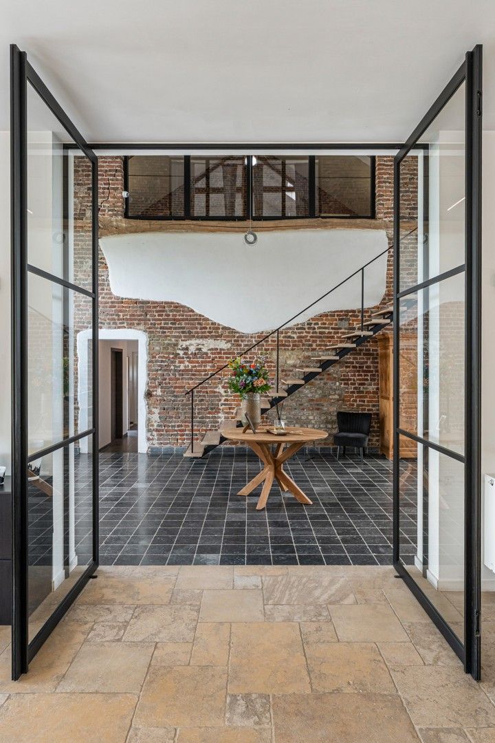 Stijlvolle gerenoveerde hoeve met 4 slaapkamers en kantoorruimte. foto 5