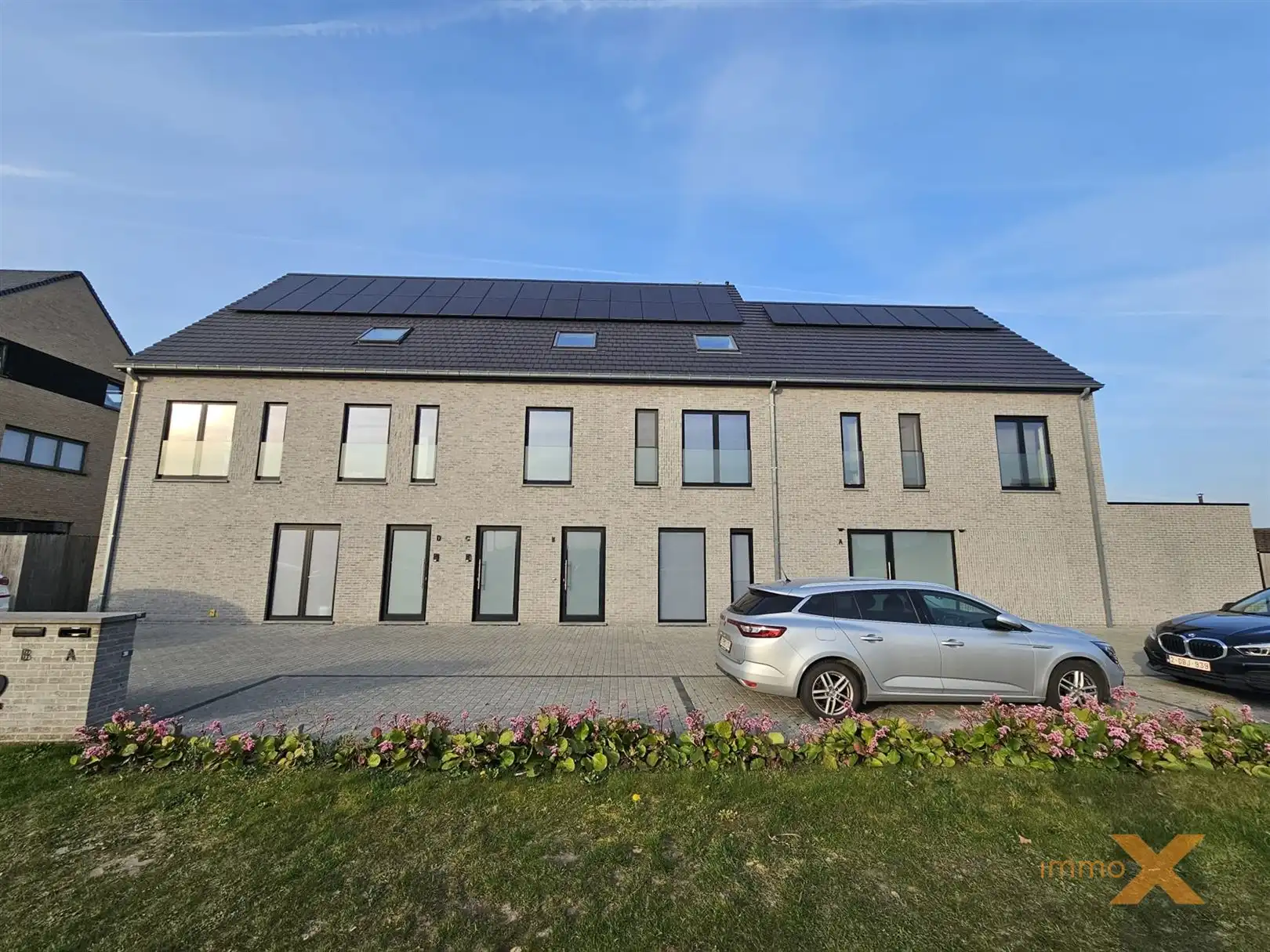 DUPLEXAPPARTEMENT MET GROOT TERRAS foto {{pictureIndex}}