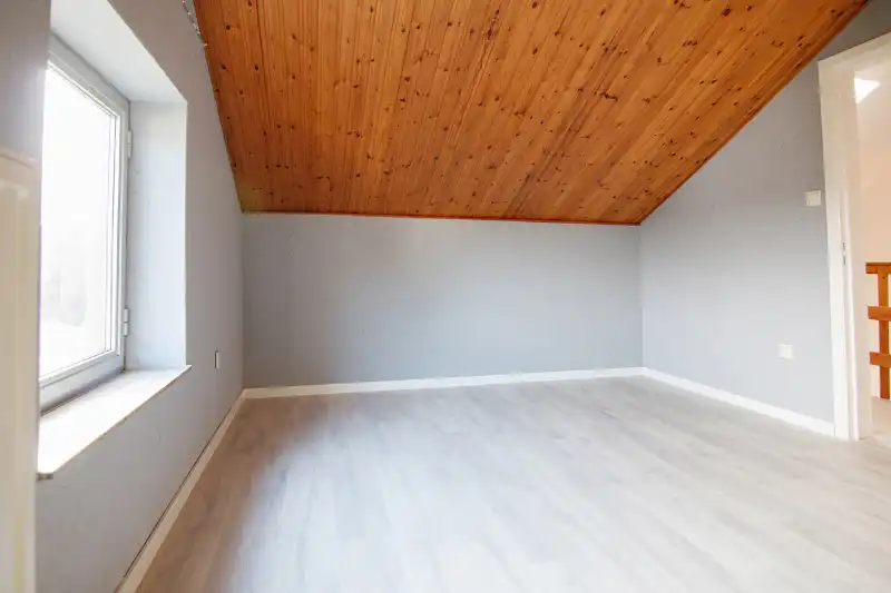 Te renoveren (uitbreidbare) woning (6% btw) of sloop/heropbouw op een rustig gelegen perceel van +- 11are op wandelafstand van het centrum van Diepenbeek! foto 23