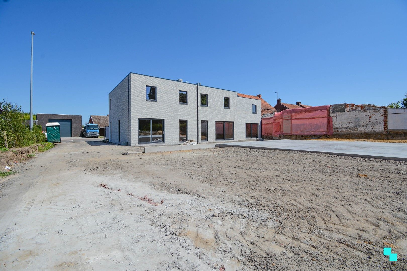 Gesloten nieuwbouwwoning met carport te Sleihage foto 6
