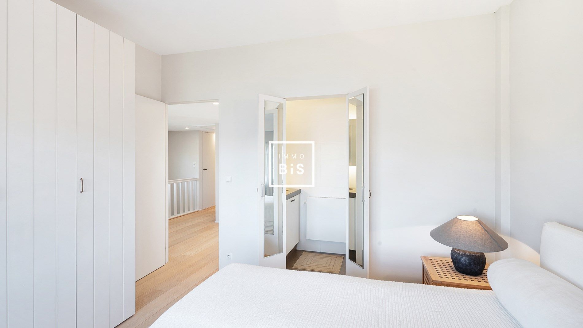Parel van een villa rechtstreeks verbonden met het Zegemeer van Knokke  foto 24