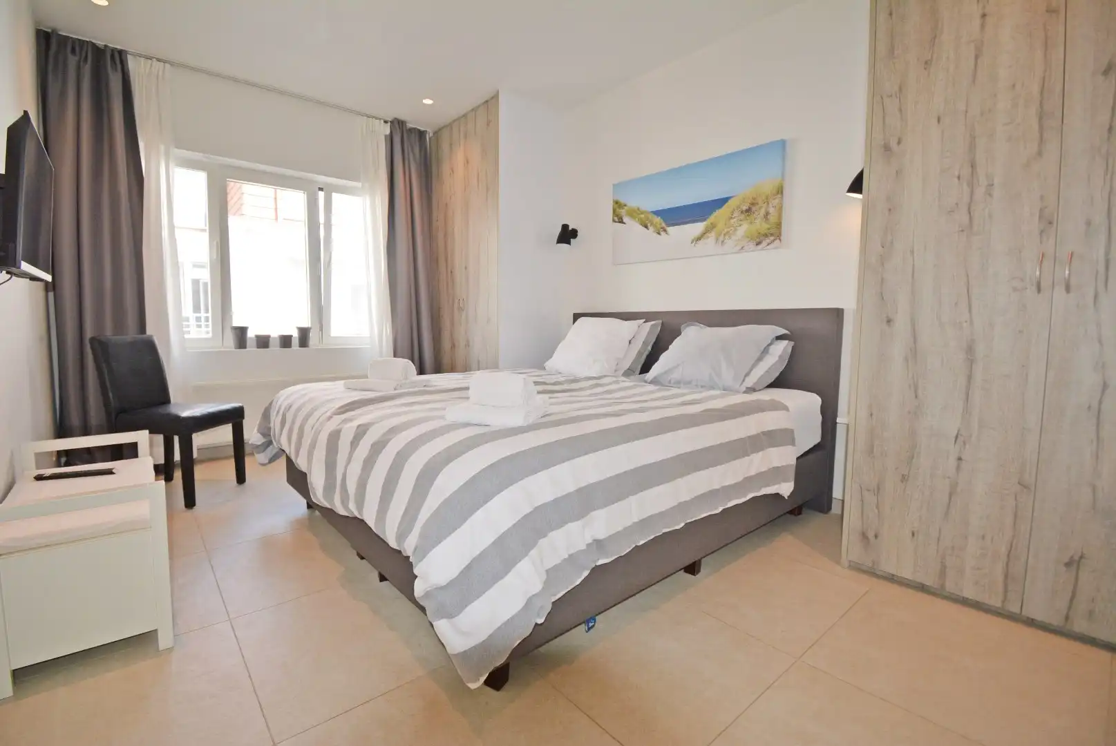 Modern appartement met 2 slaapkamers op wandelafstand van het strand foto 7