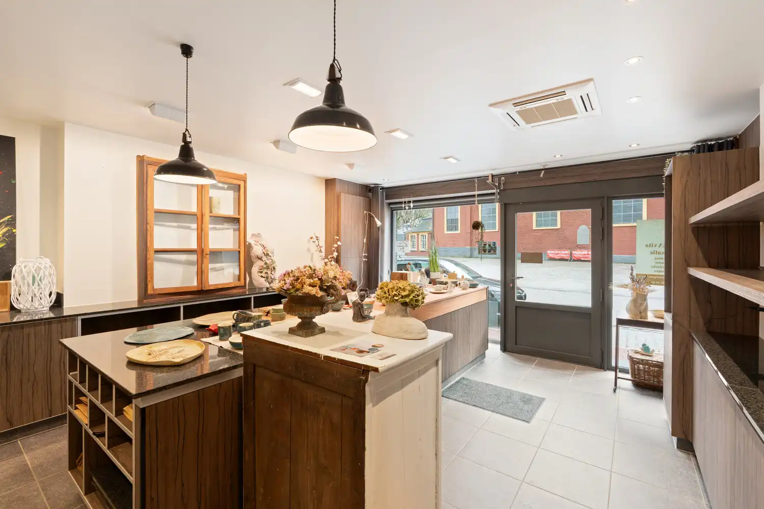 Handelspand met woonst en garage te Ruiselede. foto 4