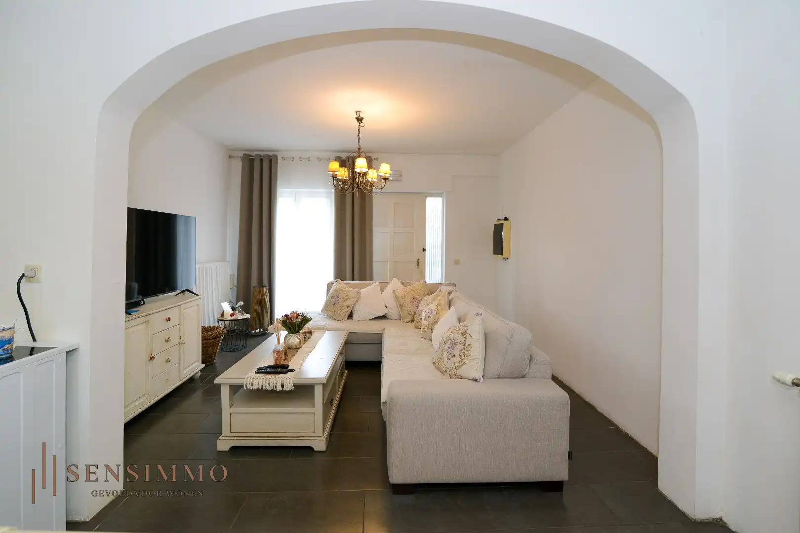 Prachtig gelegen gelijkvloers appartement met terras + P foto 5