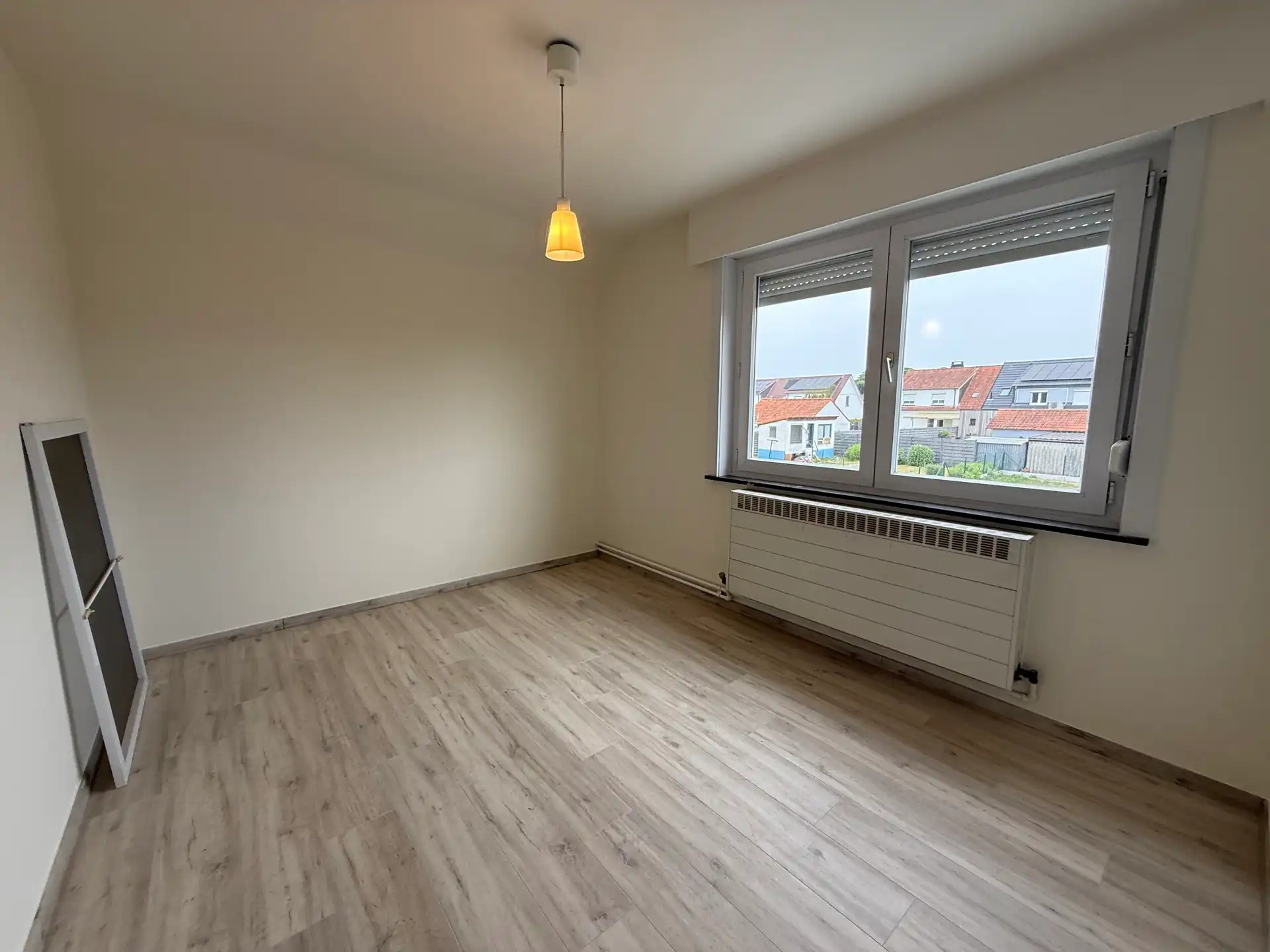 SCHELLEBELLE - OB in rustige wijk. foto 9