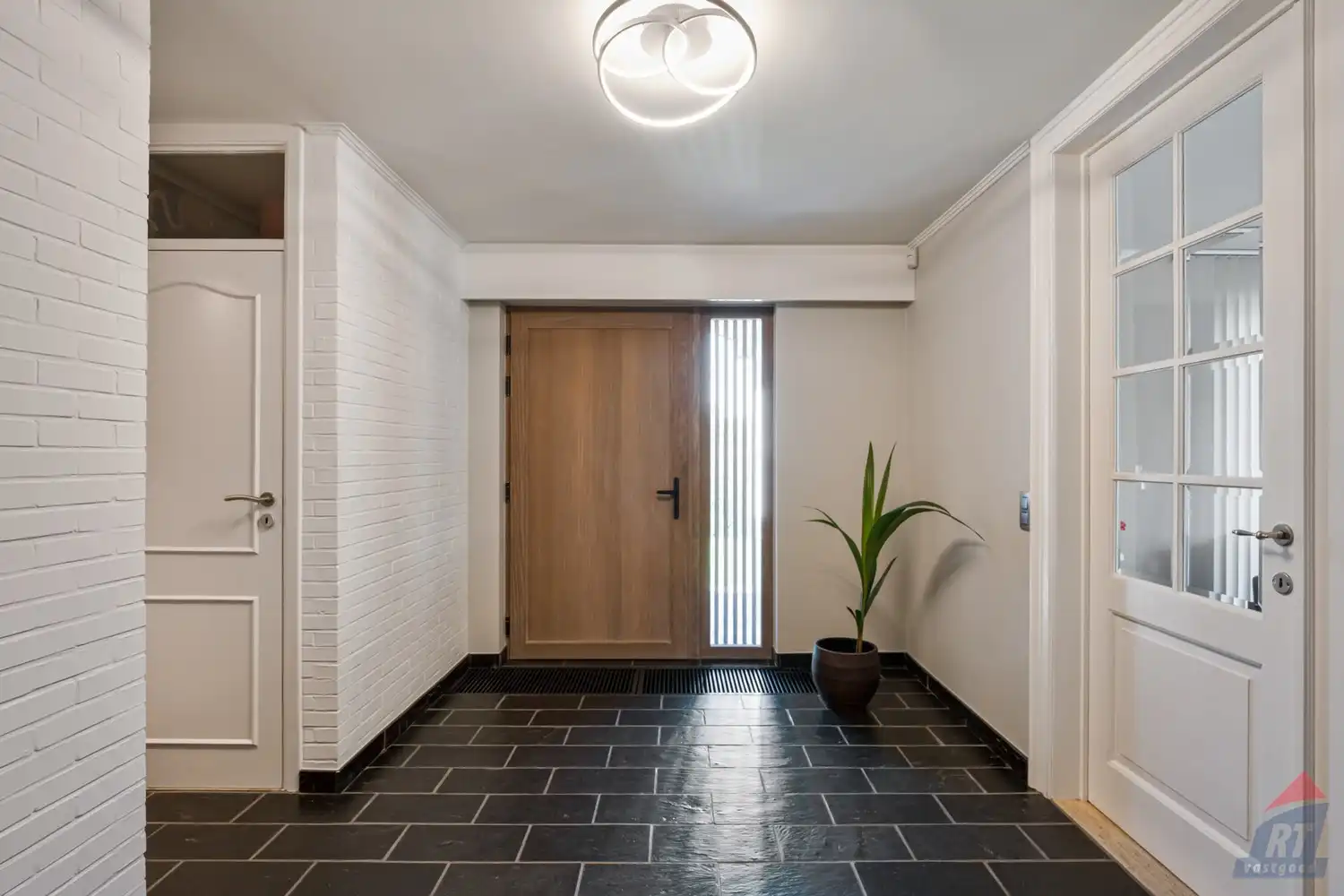 Ruime gelijkvloerse woning op een prachtig perceel van 35a 50ca met weide en stal in Alken foto 12