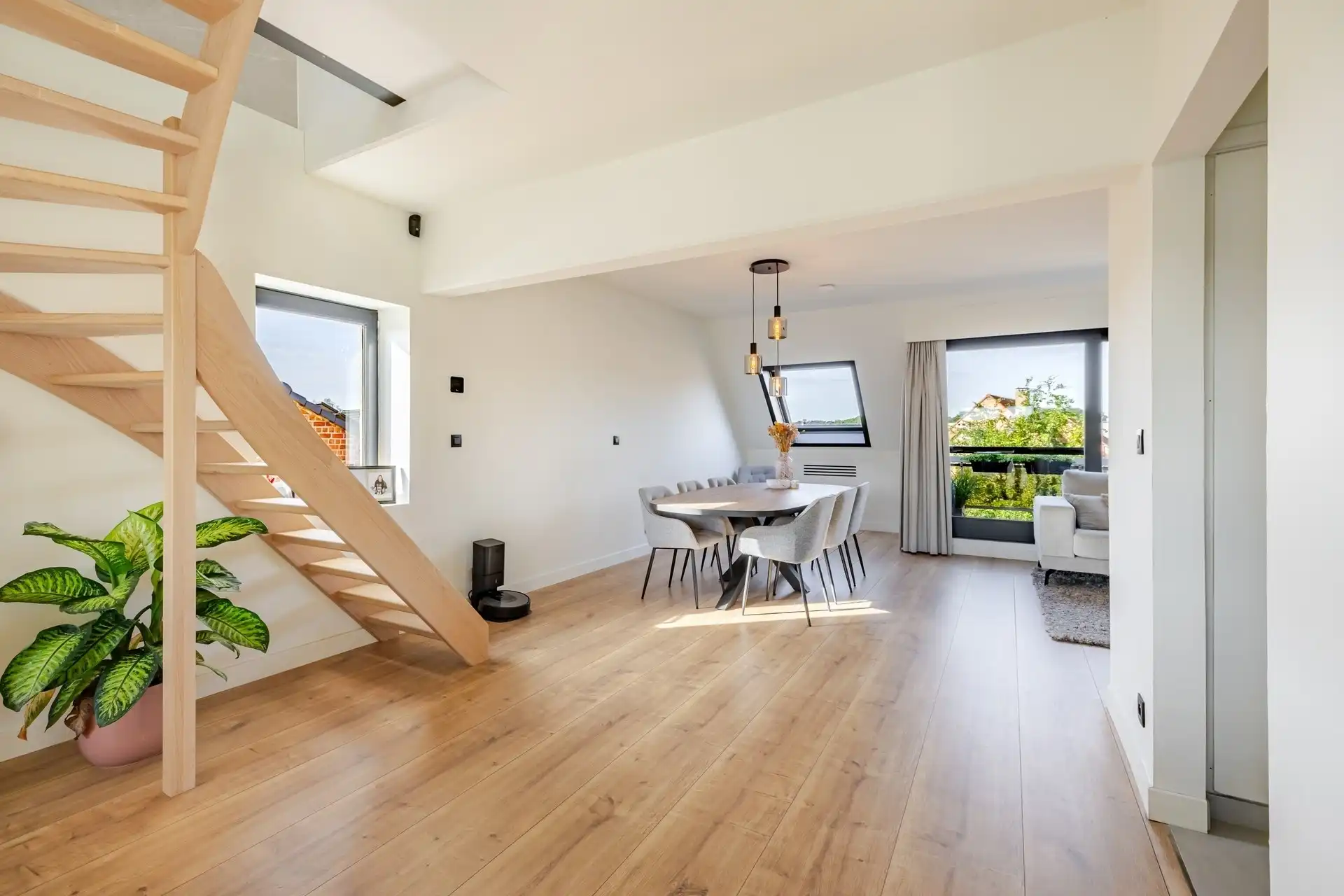 Prachtig gerenoveerd appartement in de dorpskern! foto 12