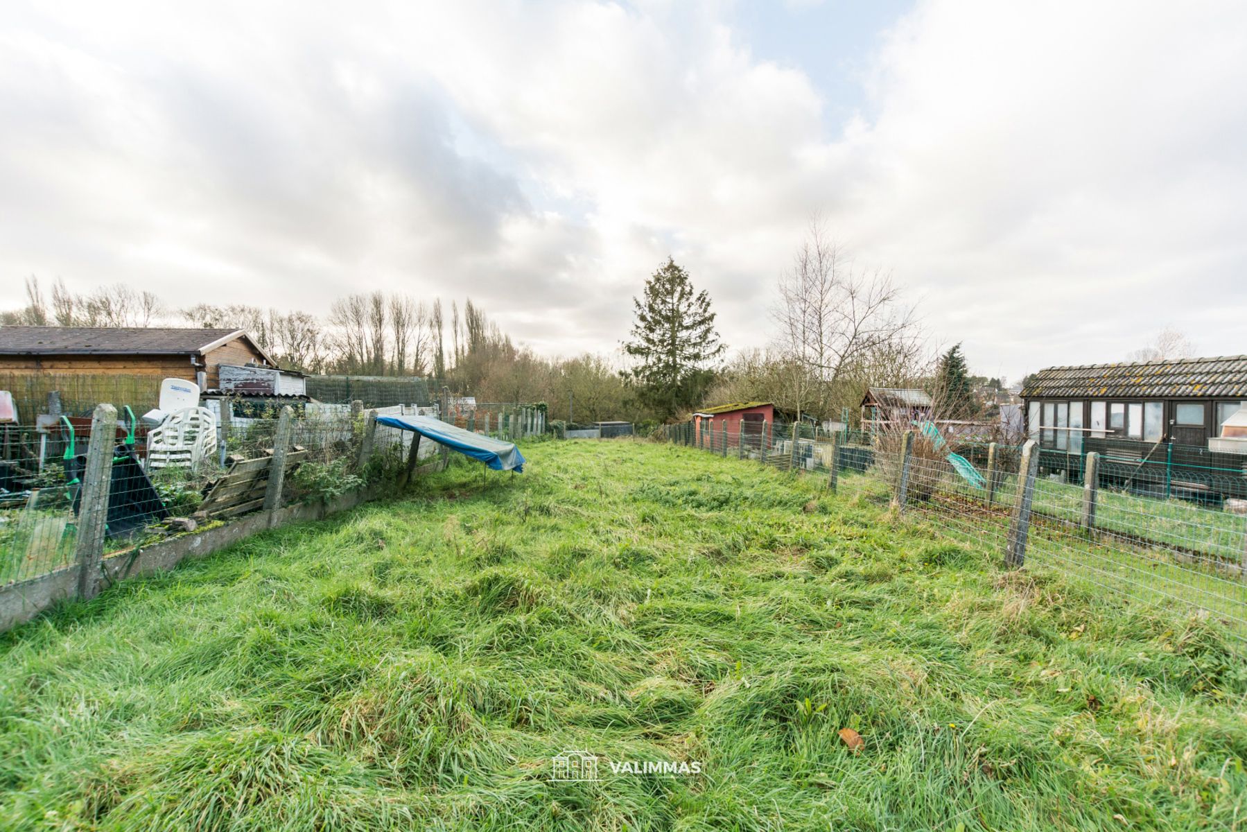 Centrum: op te knappen driegevelwoning met grote tuin... foto 6