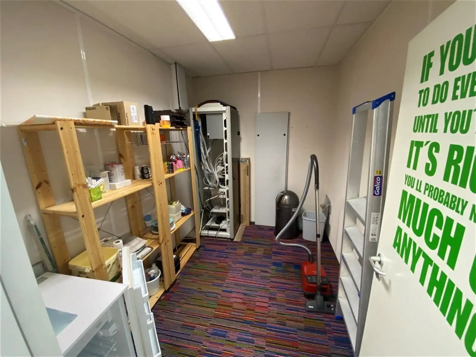 Budgetvriendelijk instapklaar kantoor op gunstige locatie foto 9