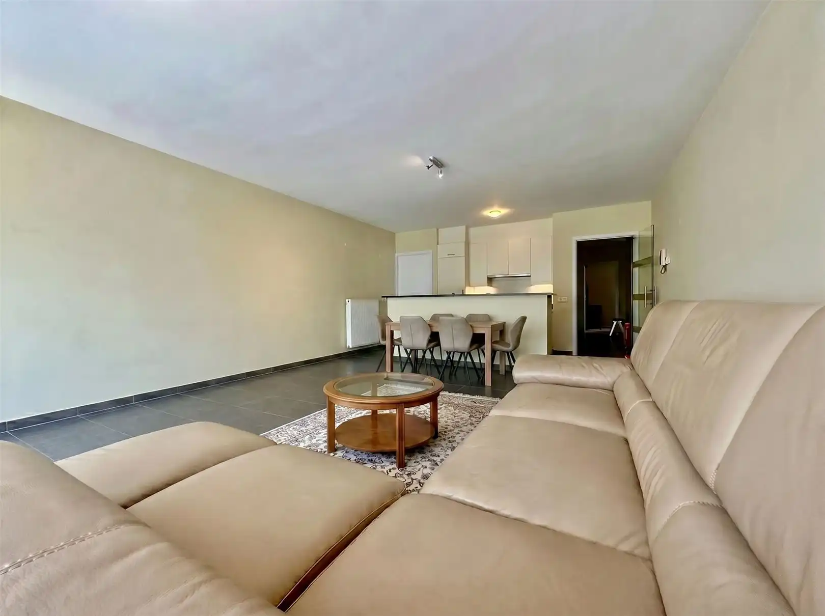 Gelijkvloers appartement TE HUUR met zicht op de Schelde  foto 2