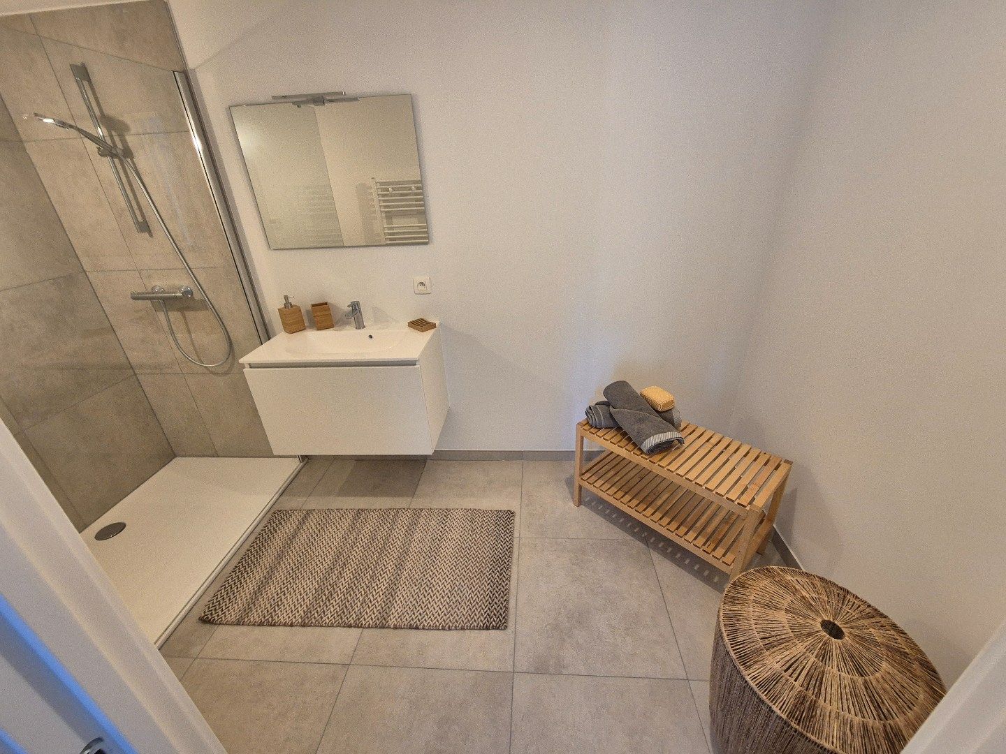 Stijlvol nieuwbouwappartement in hartje Quartier Bleu foto 5