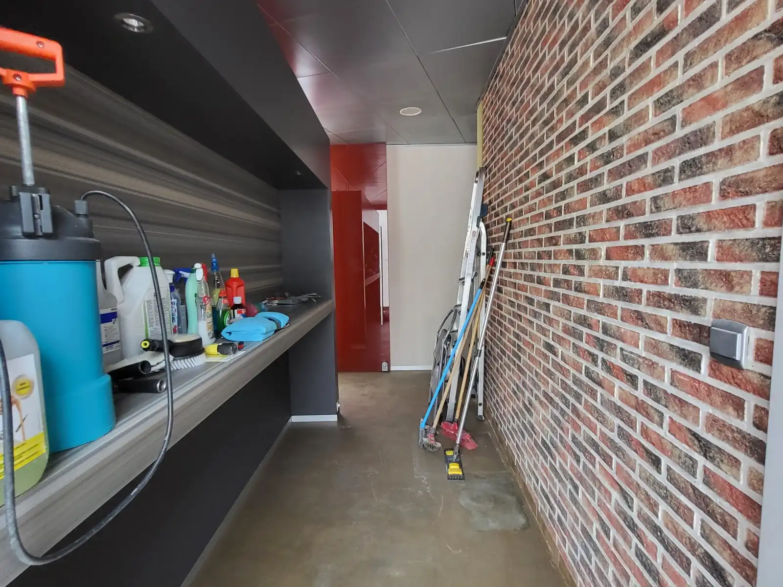 Handelspand in centrum Deinze foto 9