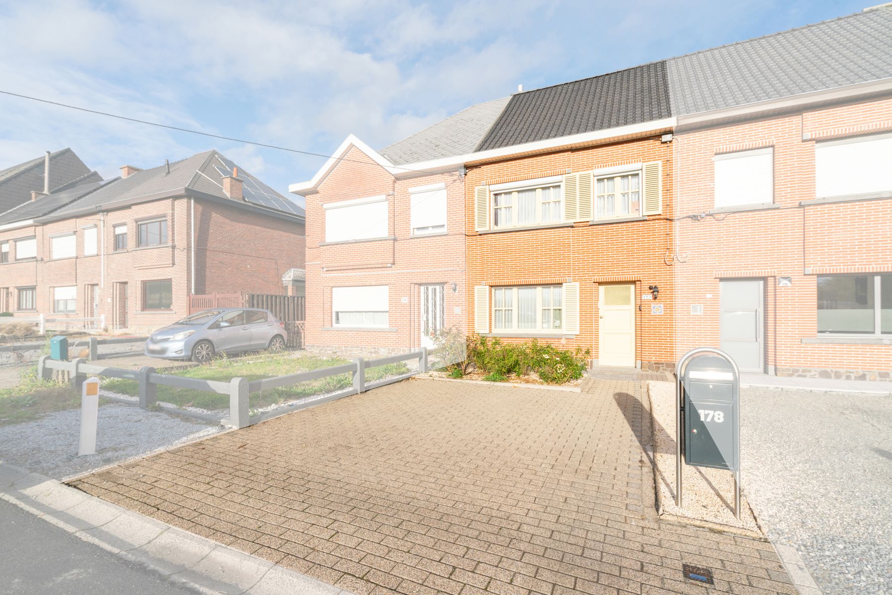 TE KOOP - instapklare woning met EPC C en 3 slaapkamers foto {{pictureIndex}}